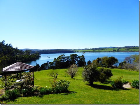 Tamar River Retreat - Redcliffe Tourism 4