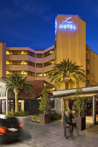 The Lakes Resort Hotel - Redcliffe Tourism 2