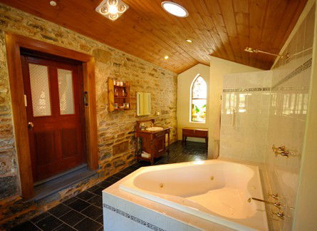 The Old Oak Bed And Breakfast - The Barn - Redcliffe Tourism 2