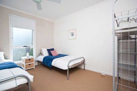 Coast & Vines @ Moana Beach - Redcliffe Tourism 6