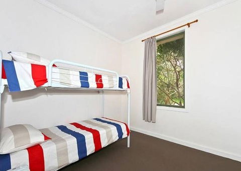 Sea Sand And Scrub Holiday House - Redcliffe Tourism 1