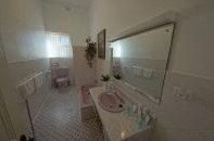 Myras Moonta Retreat - Redcliffe Tourism 6