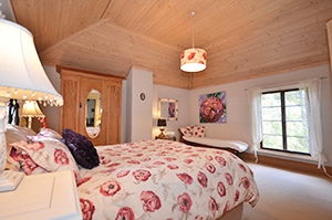 Adelaide Hills Retreats - Redcliffe Tourism 1