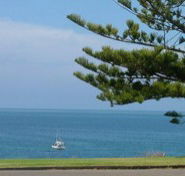 Kirazz Esplanade - Redcliffe Tourism
