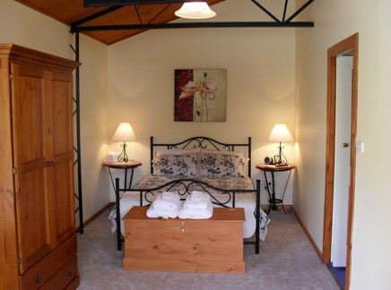The Old Oak Bed And Breakfast - The Shearing Quarters - Redcliffe Tourism 1