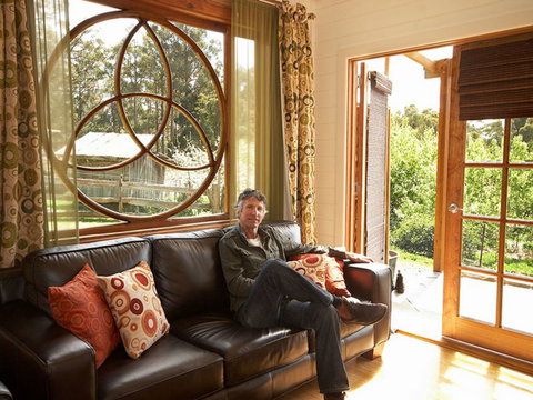 Elvenhome Farm Cottage - Redcliffe Tourism 1