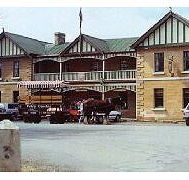 Man-O-Ross Hotel - Redcliffe Tourism