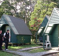 Strahan Backpackers YHA - Redcliffe Tourism