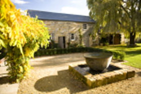 Red Feather Inn - The - Redcliffe Tourism 0