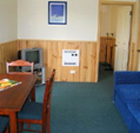 Driftwood Strahan Villas - Redcliffe Tourism