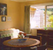 Summer Sett Holiday Unit - Redcliffe Tourism