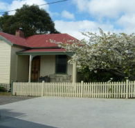 McIntosh Cottages - Redcliffe Tourism