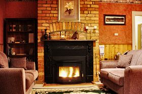 Kenya Cottage - Redcliffe Tourism 0