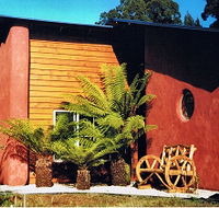 Whispering Spirit Holiday Cottages and Miniature Pony Stud - Redcliffe Tourism