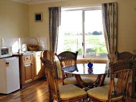 Taras Richmond Farmstay - Redcliffe Tourism 0