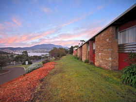City View Motel - Redcliffe Tourism 0