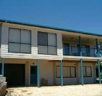 Lazy Wave Beach House - Redcliffe Tourism