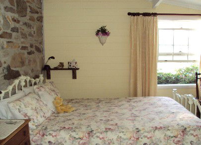 Orford's Sanda House B&B - Redcliffe Tourism 2