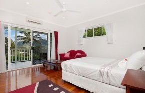 Jungara Cairns  Bed And Breakfast - Redcliffe Tourism 5