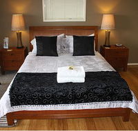 At Sunrise Cottages - Redcliffe Tourism