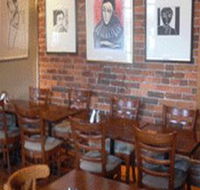 Berry Hotel - Redcliffe Tourism