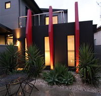 Sixty Three On Lucan - Redcliffe Tourism