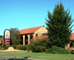 Idlewilde Town And Country Motor Inn - Redcliffe Tourism 0