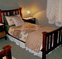 Ripon Cottage - Redcliffe Tourism