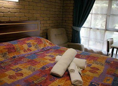 Miners Retreat Motel - Redcliffe Tourism 2