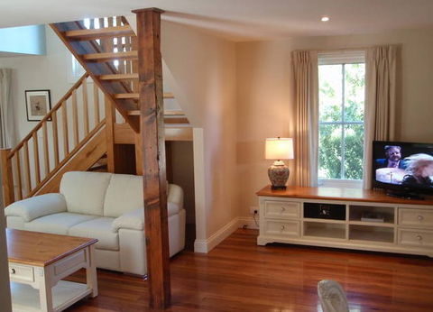 Blue Haven Cottage - Redcliffe Tourism 0
