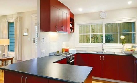 Blue Haven Cottage - Redcliffe Tourism 3