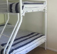 Benjamins Beach House - Redcliffe Tourism