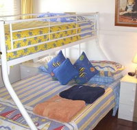 Calm Waters Waterfront Cottages - Redcliffe Tourism