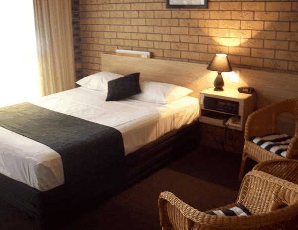 Squatters Homestead Motel - Redcliffe Tourism 3