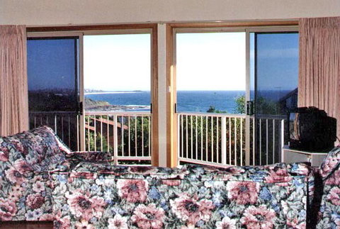 Angourie Bay Villas - Redcliffe Tourism 1