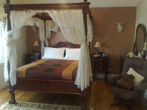 Elindale House Bed And Breakfast - Redcliffe Tourism 1