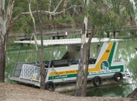Elphicks Island Lodge - Redcliffe Tourism 0