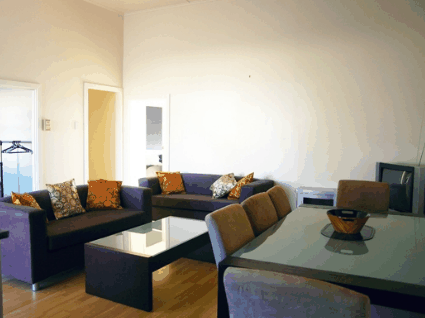 Art Mecca Holiday House - thumb 0