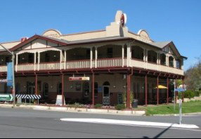 The Royal Hotel Adelong - Redcliffe Tourism 0