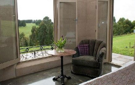 Burrawang Village Hotel - Redcliffe Tourism 0