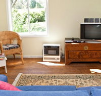 Claremont Cottage - Murringo - Redcliffe Tourism