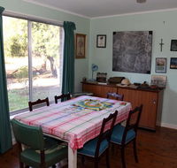 Ramsay Retro Farmstay - Redcliffe Tourism
