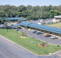 Deniliquin Country Club Motor Inn - Redcliffe Tourism