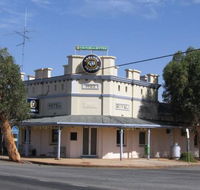 Royal Hotel Grong Grong - Redcliffe Tourism