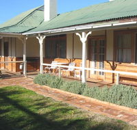 Gundagai Historic Cottages Bed and Breakfast - Redcliffe Tourism