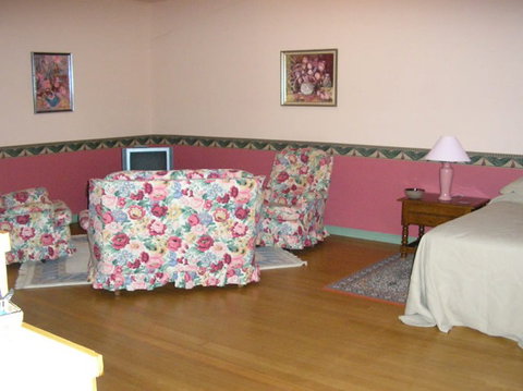 Jolly Swagman Holbrook Motor Inn - Redcliffe Tourism 2