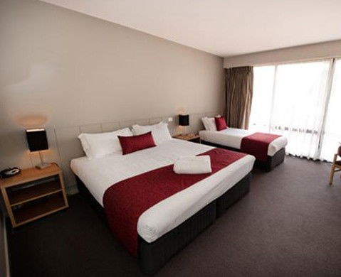 ClubMulwala Resort - Redcliffe Tourism 3