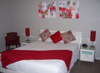 Chaucer Palms Boutique Bed And Breakfast - Redcliffe Tourism 3