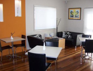 Chaucer Palms Boutique Bed And Breakfast - Redcliffe Tourism 4