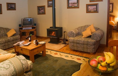 Bingle Tree Retreat - Redcliffe Tourism 3